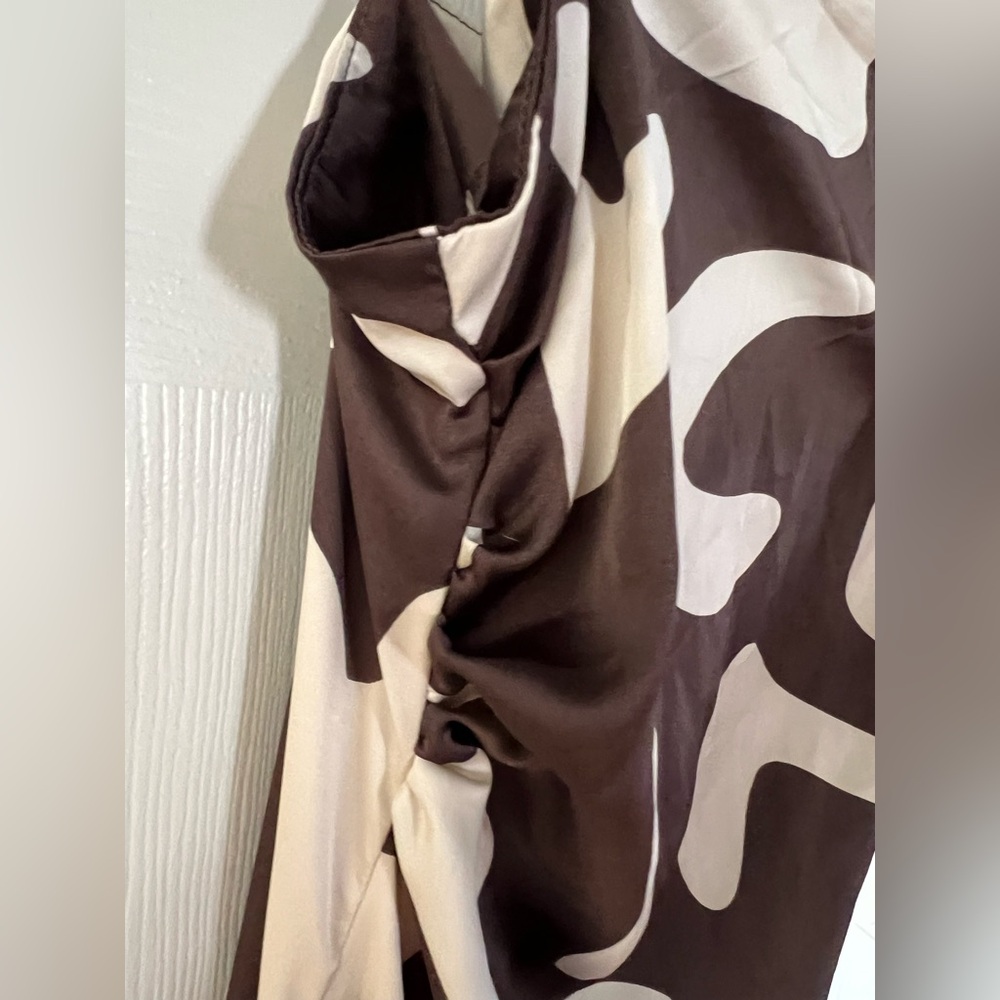 Chocolate brown and cream maxi dress - Picture 9 of 14